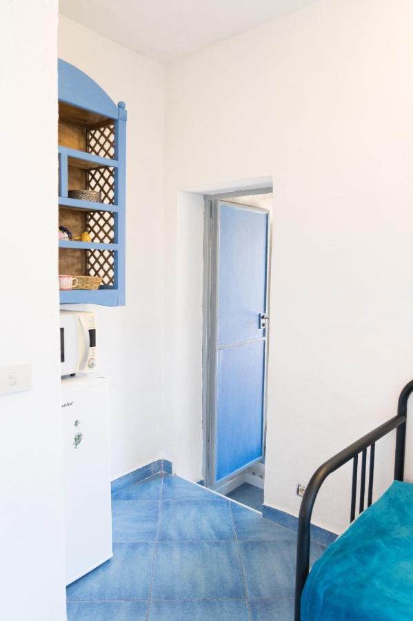 Casa Lego Small Room With Terrace Наполи Екстериор снимка